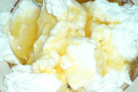 Блинные кулёчки с творогом,мёдом и карамелизироваными яблоками(день первый....): шаг 4