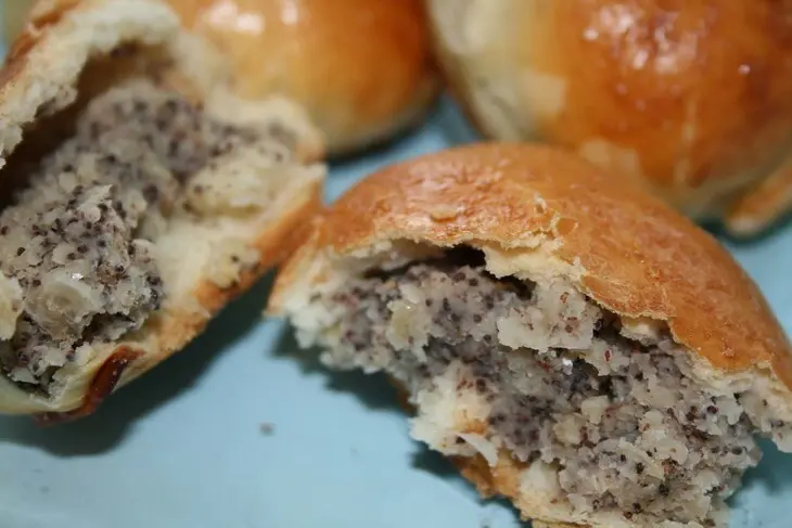 Пирожки «с фасолью и маком» и другой начинкой: шаг 6