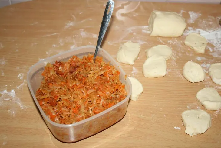 Пирожки «с фасолью и маком» и другой начинкой: шаг 7