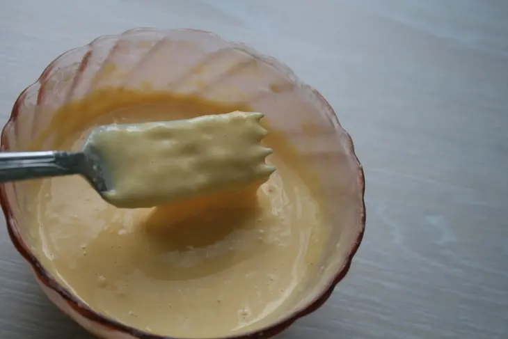 Оладьи из куриной печени и лука-порей на гречневой подушке: шаг 2