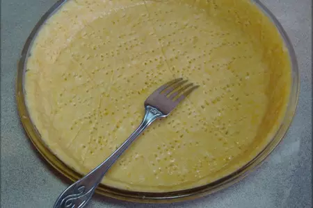 Сочный песочный киш с луком-пореем и сыром.: шаг 12