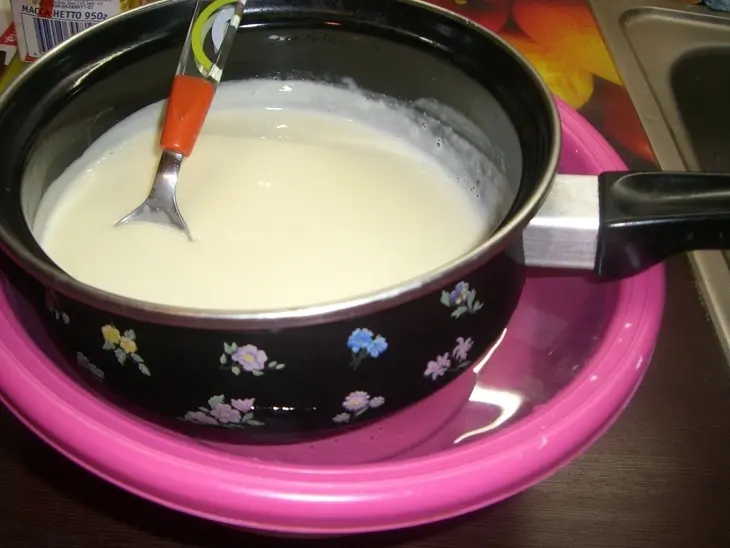 Сливочная панна котта со вкусом маракуйи для моей лучшей подружки натуськи!!!:): шаг 4