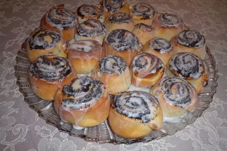 Коричные ролы с орехами и изюмом или ролы с маком: шаг 2