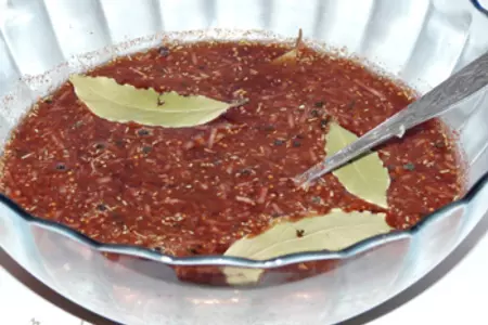 Пастрома из куриной грудки в винном маринаде: шаг 1