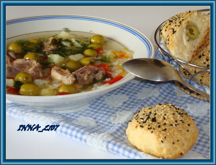 Суп со свининой и оливками ( неправильный,а может быть и правильный): шаг 1