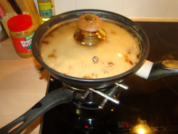 Рисовая каша с орехами и сухофруктами постная: шаг 4