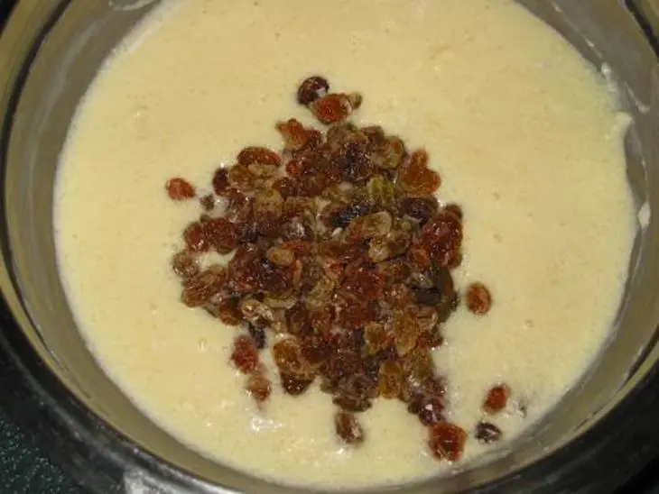 Овсяно-медовое  печенье  с изюмом: шаг 1