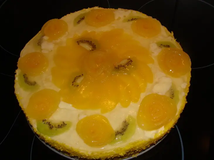 Торт с белым шоколадным муссом и персиками: шаг 5