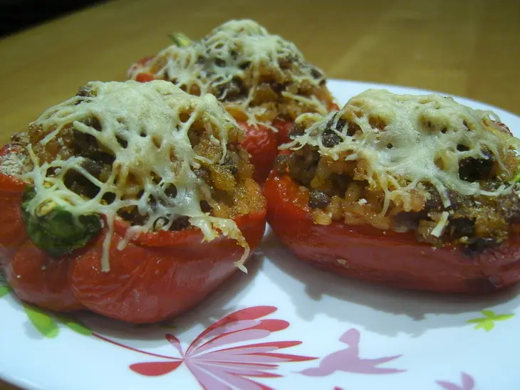 Сладкие перцы с мясным фаршем и рисом: шаг 2