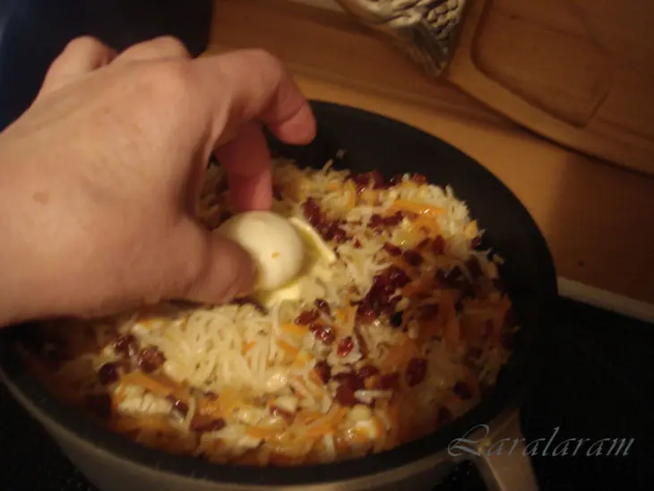 Фальшивый плов (с курицей, ягодами и орехами): шаг 12