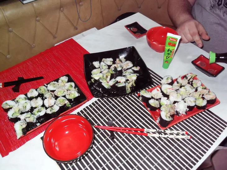 Суши ролы: шаг 12