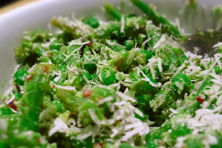 Вспоминая рождество 2: салат из зеленой фасоли и зеленого горошка.: шаг 8