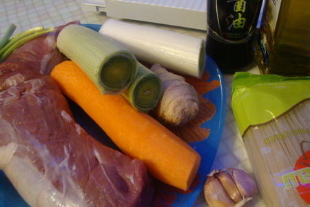 Вырезка с рисовой лапшой и овощами: шаг 1