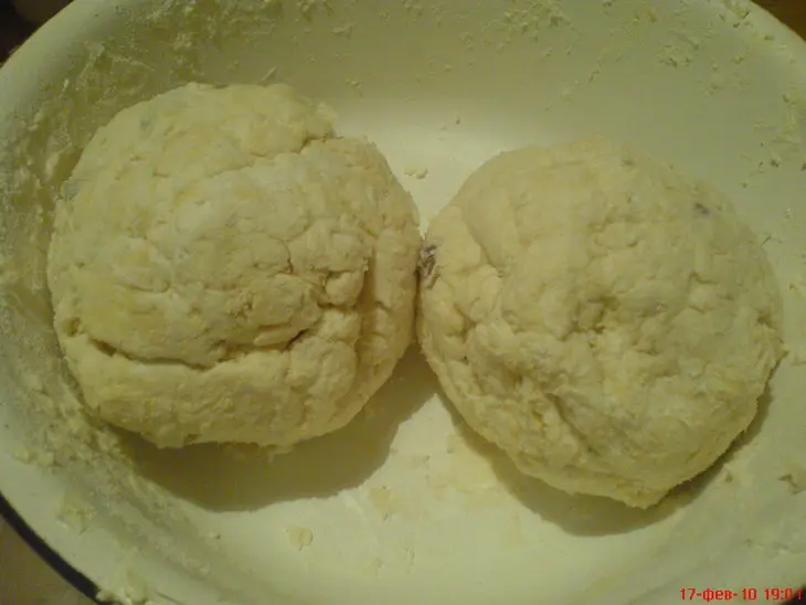 Печенье с творожными сырками и безе: шаг 3