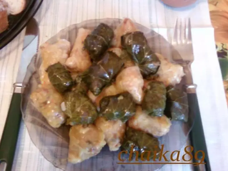 Голубцы с кислой капустой и виноградными листьями: шаг 2