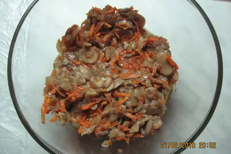 Мясной рулет из фарша «грибник»: шаг 1
