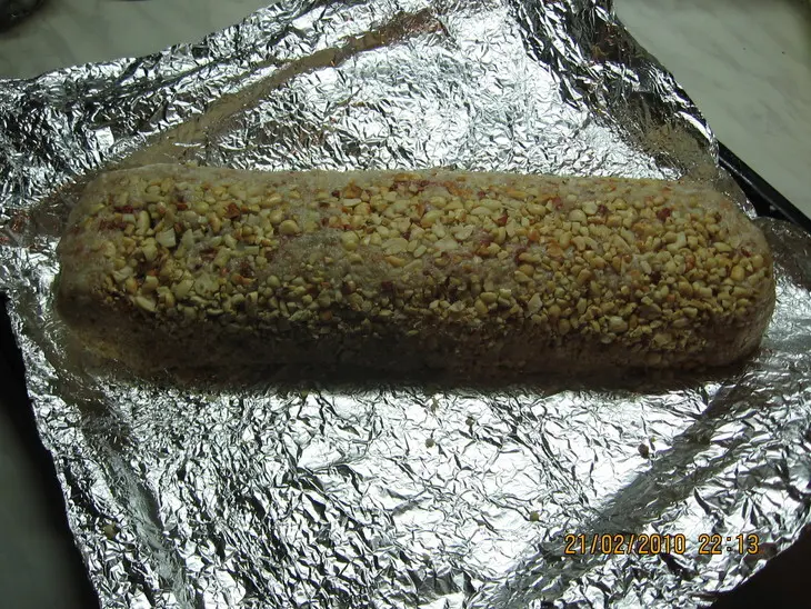 Мясной рулет из фарша «грибник»: шаг 5