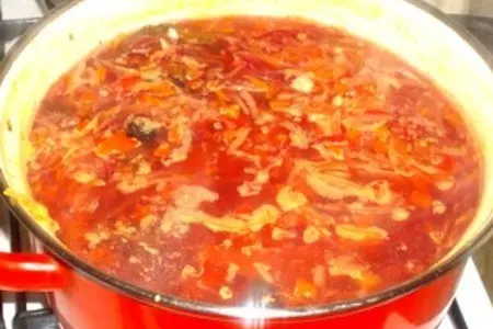 Постный борщ с черносливом: шаг 5