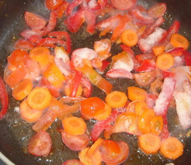 Рыбное рагу с овощами и фасолью: шаг 2