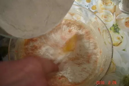 Морковный пирог для мартовского зайца: шаг 7