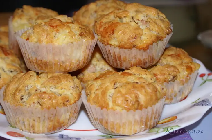 Маффины с ветчиной, ананасом и грецкими орехами: шаг 4