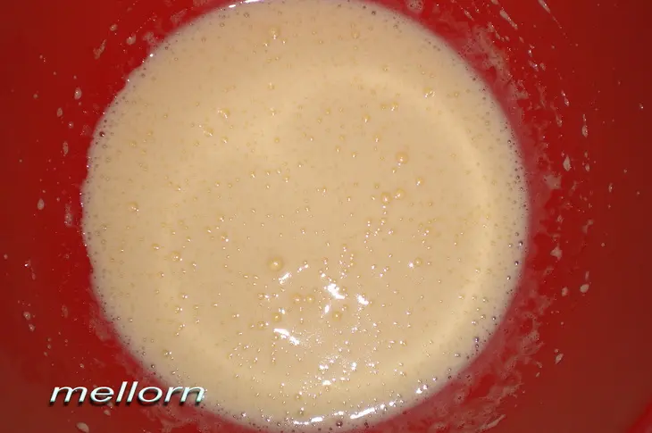 Сметанный кекс с шоколадом и черносливом: шаг 1