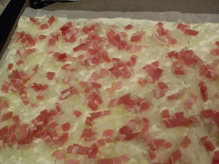 Пламенный пирог (flammkuchen): шаг 2
