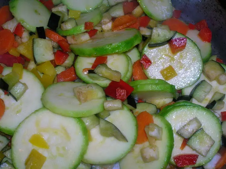 Кускус с весенними овощами или мое первое знакомство с кускусом: шаг 5