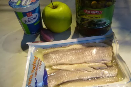 Селедка по рецепту немецких домохозяек (hering nach нausfrauenаrt): шаг 1