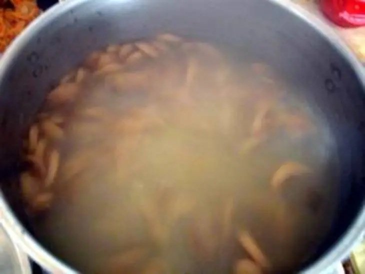 Соляночка домашняя с курицей: шаг 4