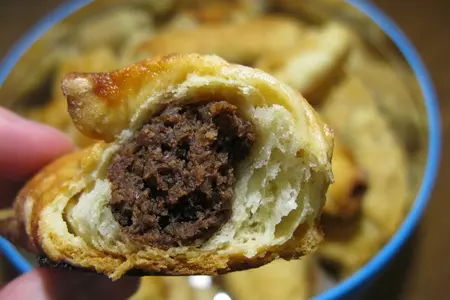 Булочки-круассаны с шоколадно-ореховой начинкой: шаг 7