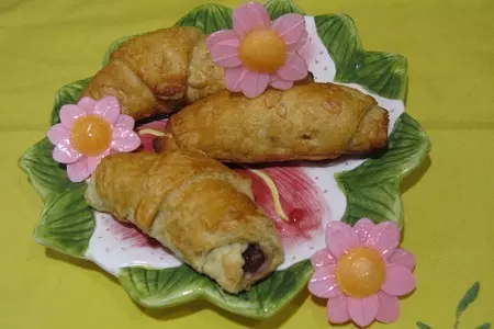 Булочки-круассаны с шоколадно-ореховой начинкой: шаг 8