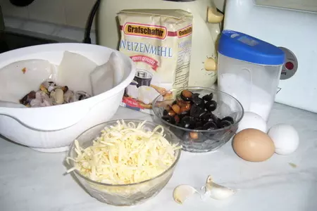 Кальмары фаршированные в сырном кляре: шаг 1