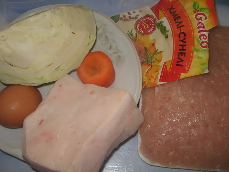 Ленивые голубцы из курицы жаренные.: шаг 1