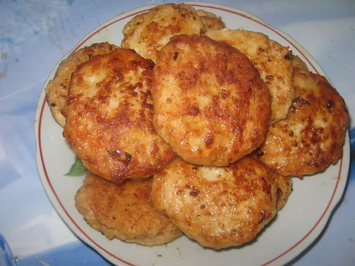 Ленивые голубцы из курицы жаренные.: шаг 8