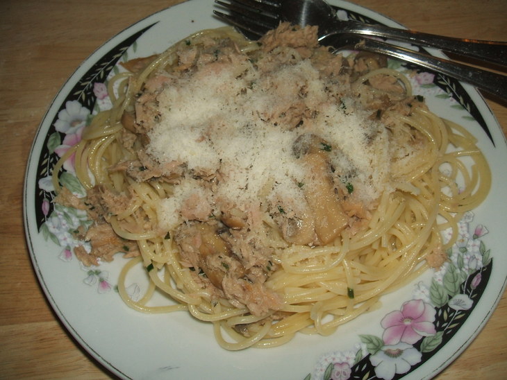 Спагети по итальянски с рыбой: шаг 3