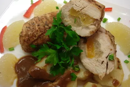 Куриная грудка, фаршированная свити и курагой, приготовленная на пару.: шаг 7
