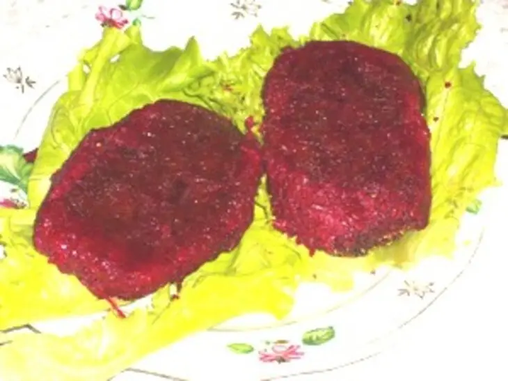 Свекольные котлеты с орехами постные: шаг 5