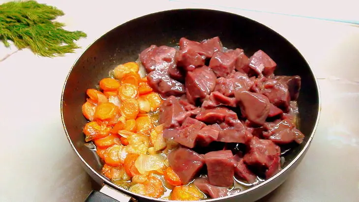 Профитроли с паштетом (паштет из печени индейки и из печени трески!) дедушке 95!!!: шаг 4