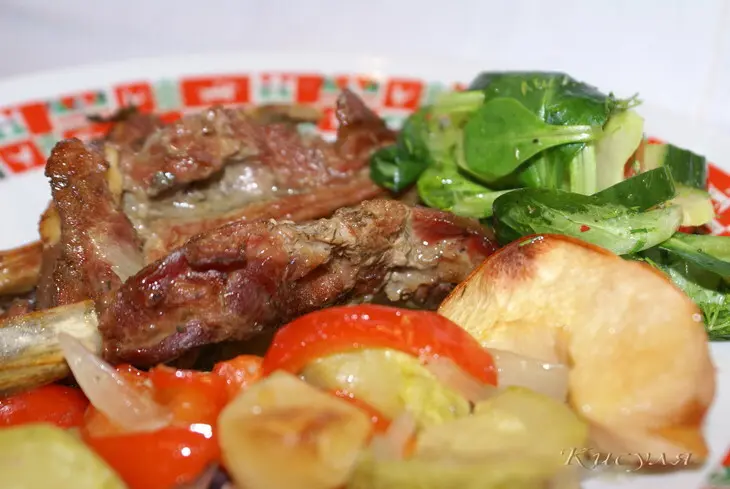 Баранья корейка запечённая с овощами: шаг 9