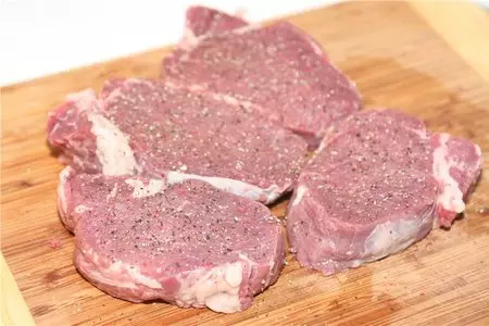 Tenderloin на фуагра под соусом порто: шаг 3