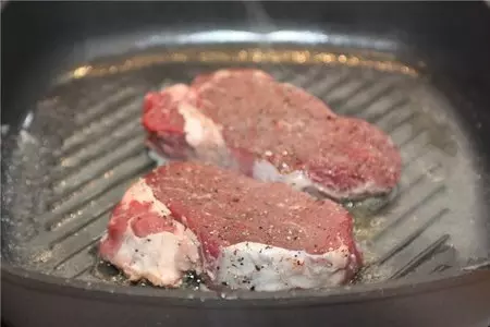 Tenderloin на фуагра под соусом порто: шаг 7