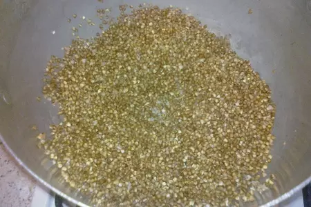 Плов с гречкой для тех, кто не любит гречку: шаг 1