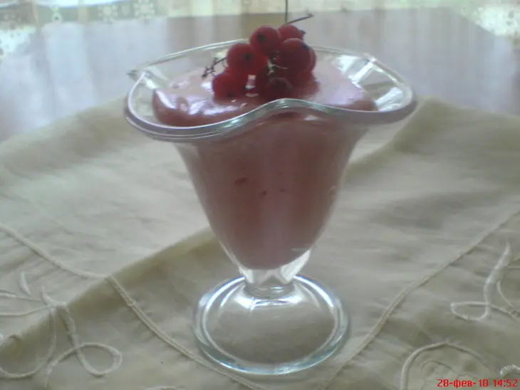 Мусс из красной и белой смородины: шаг 6