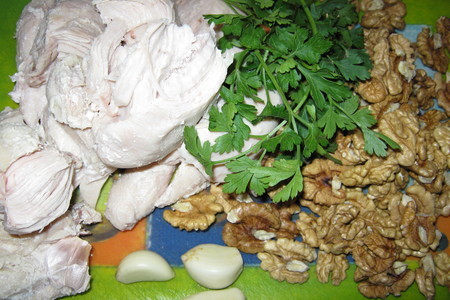 Салат из курицы в грушах: шаг 2
