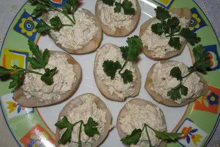 Салат из курицы в грушах: шаг 4