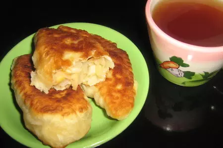 Постные пирожки с луком и...яблоками.: шаг 8