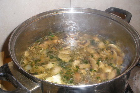 Грибной суп с клецками из пармезана: шаг 3