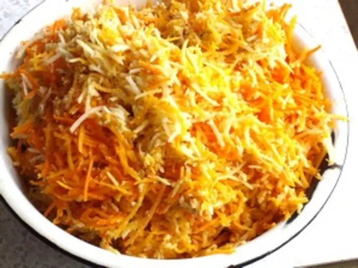 Витаминный салат с кольраби и тыквой: шаг 2