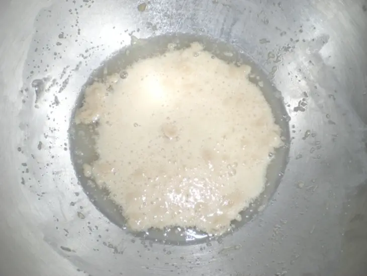 Фокачча из цельной муки с сухофруктами: шаг 4